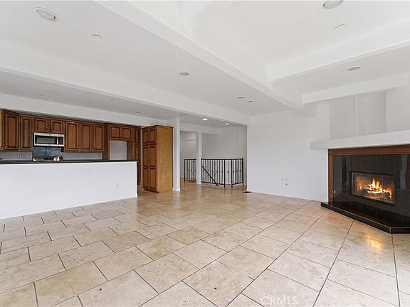 5th image of 5211 Calatrana Dr