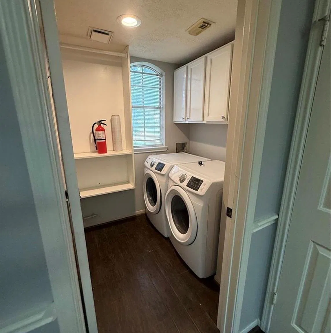 3 bed, 2.5 bath, 2446 sqft, $2,100 — Photo 4