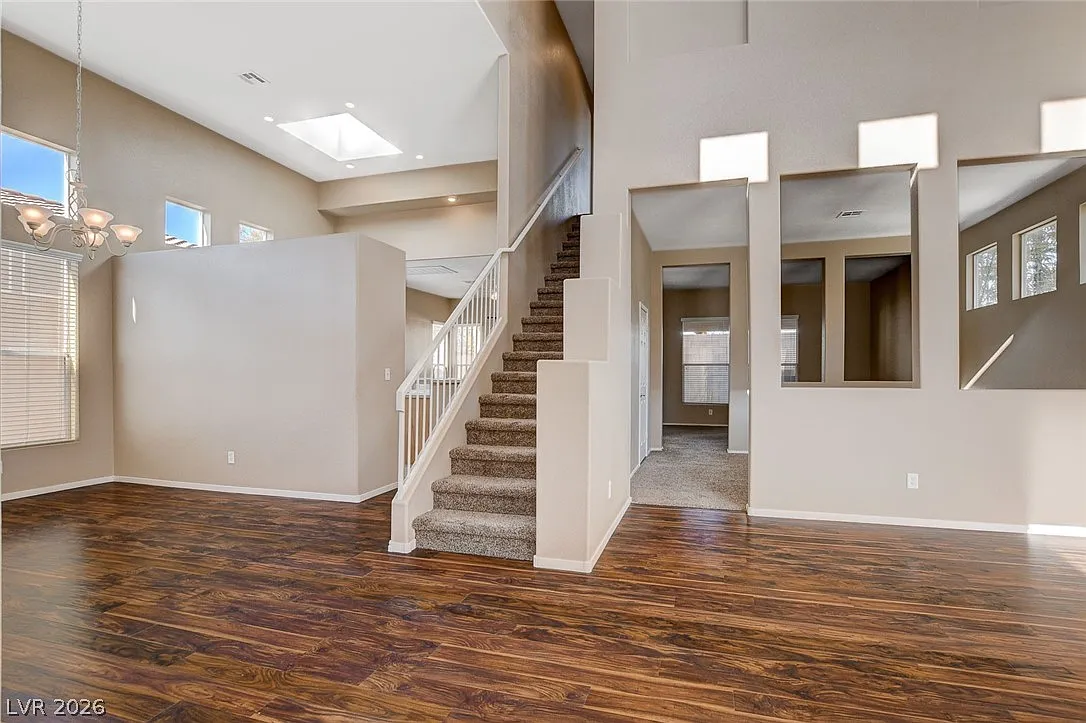 3 bed, 2.5 bath, 2211 sqft, $2,175 — Photo 4