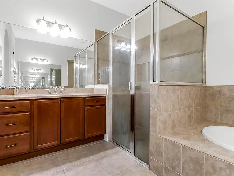 8361 NW 120th Way — Photo 10