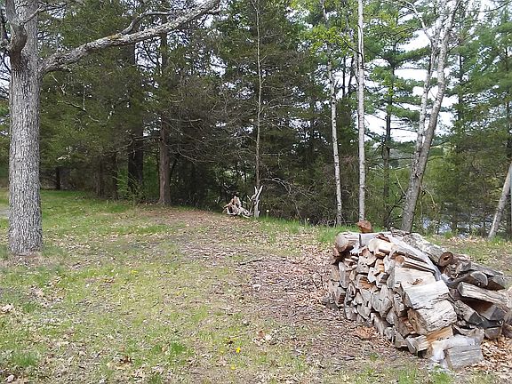 3rd image of 5482 E 52nd St