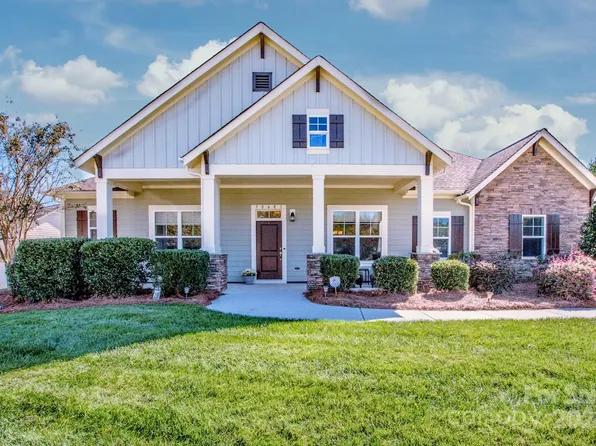 10681 Sweethaven Ln, Harrisburg, NC 28075