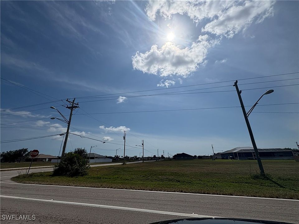 2nd image of 800 El Dorado Blvd N