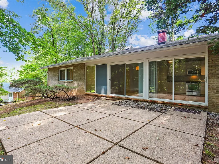 8206 Stone Trail Dr — Photo 13