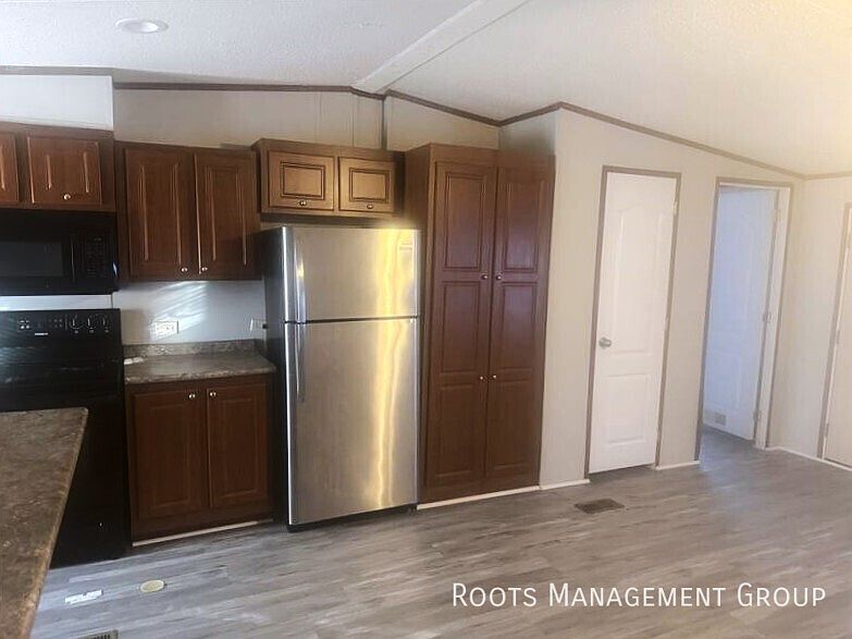 1st image of 612 Stoney Creek Dr #62