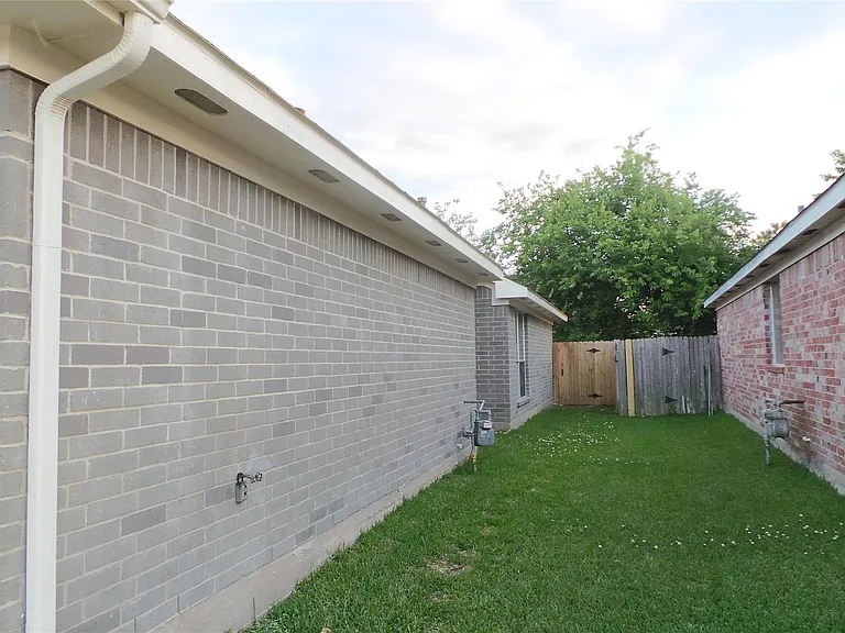 4918 Sterling Xing — Photo 31