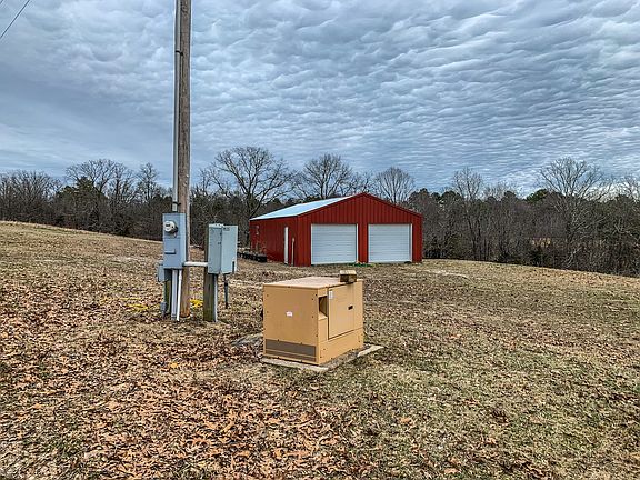 3rd image of 816 County Road 6490