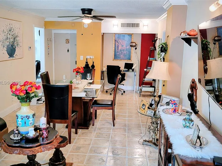 3101 N Country Club Dr #101 — Photo 3