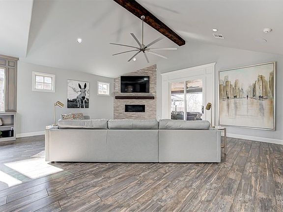 4th image of 15513 Fountain Creek Ln