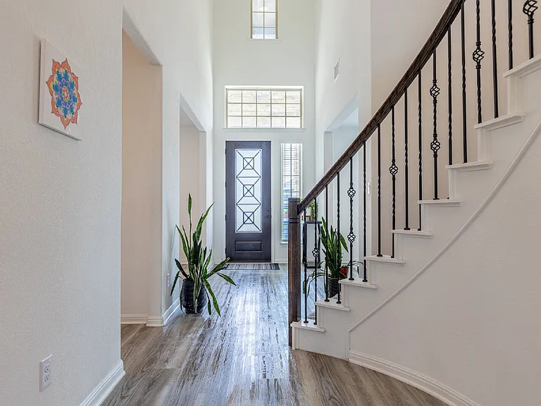 2332 Giona Pl — Photo 7