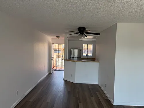 1045 Grand Ave Photo 1