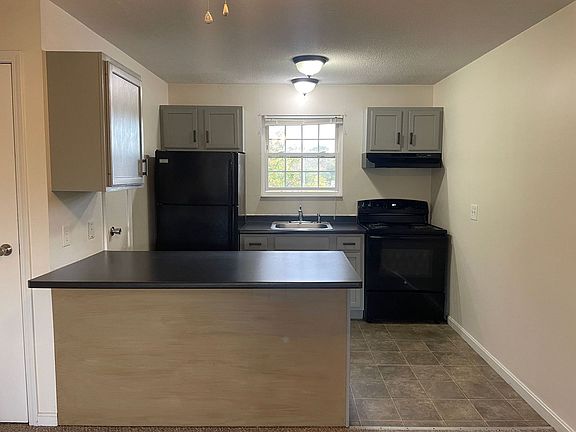 2nd image of 21 & 25 Thomas Ave #21-4