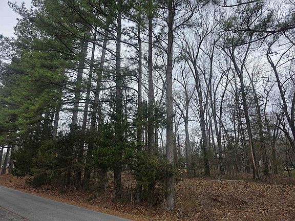 3rd image of L33-B2 Cherokee Rd