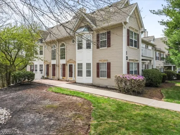 1236 Magnolia Lane, Branchburg Twp., NJ 08876