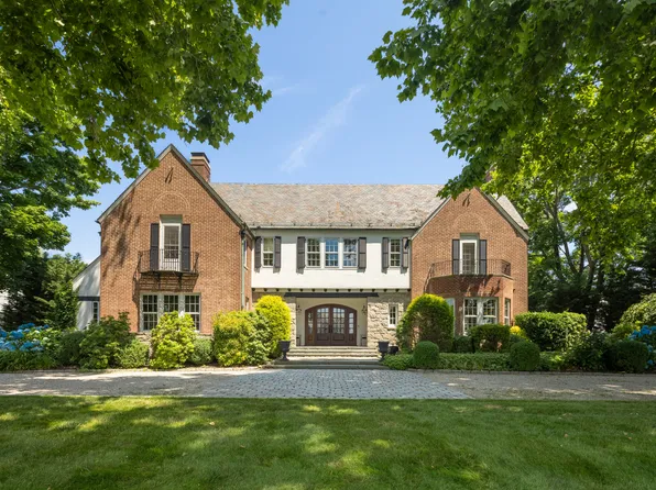 34 Saddle Rock Road, Stamford, CT 06902