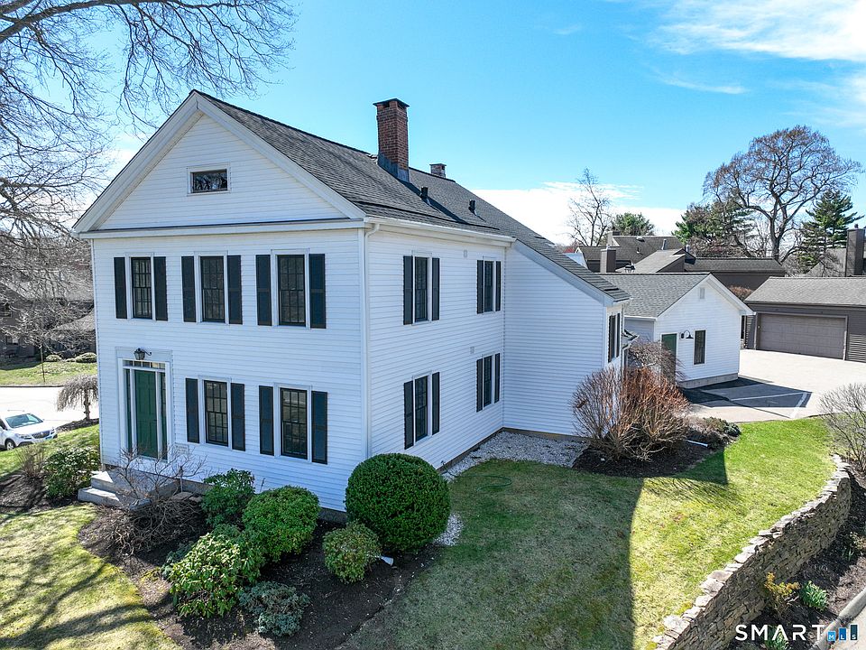 1st image of 5 Hollister Way North