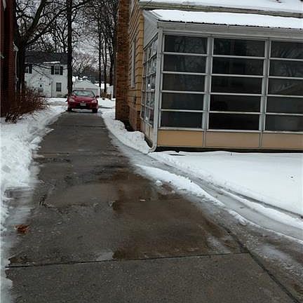 4th image of 2260 Grantwood Dr