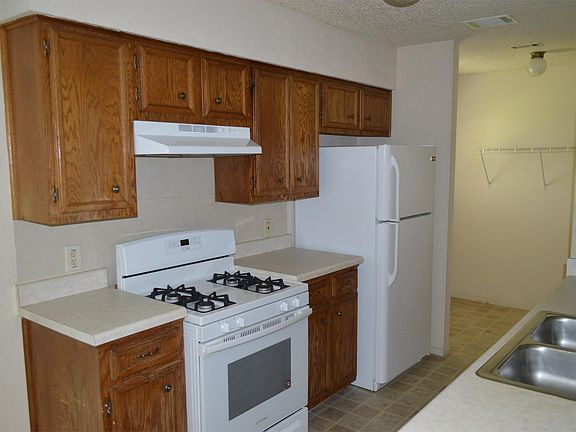2nd image of 619 Rollingway Dr APT A