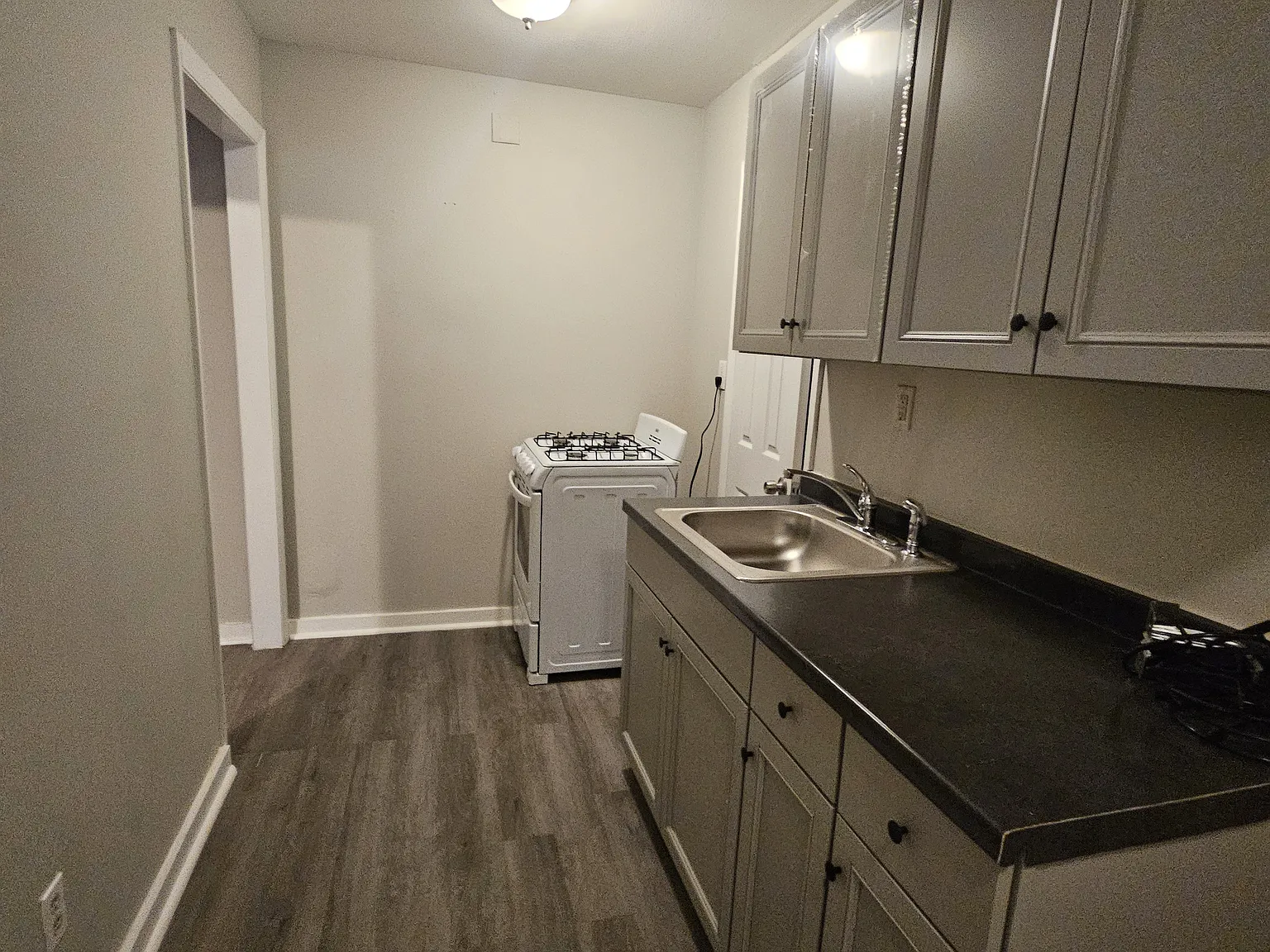 1 bed, $1,250 — Photo 1