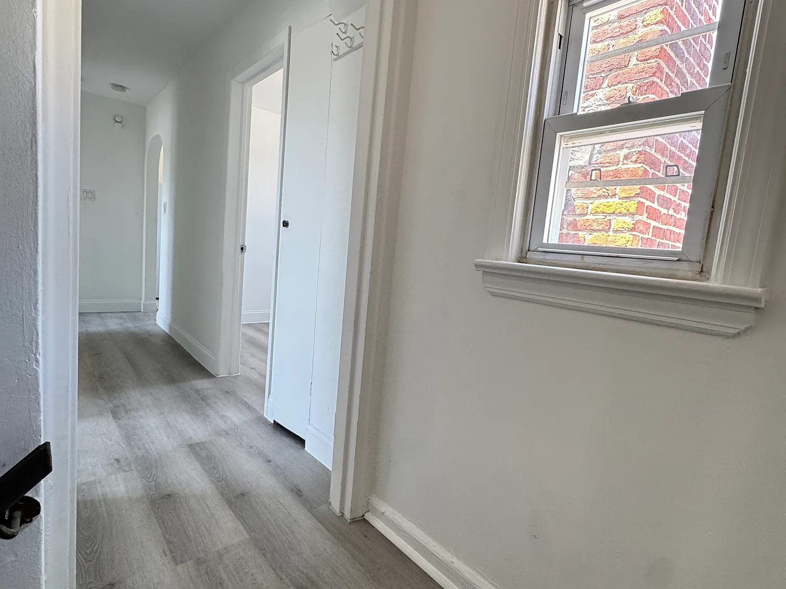 2 bed, 800 sqft, $2,000 — Photo 3