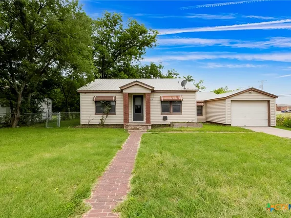 104 E Reagan Ave, Copperas Cove, TX 76522