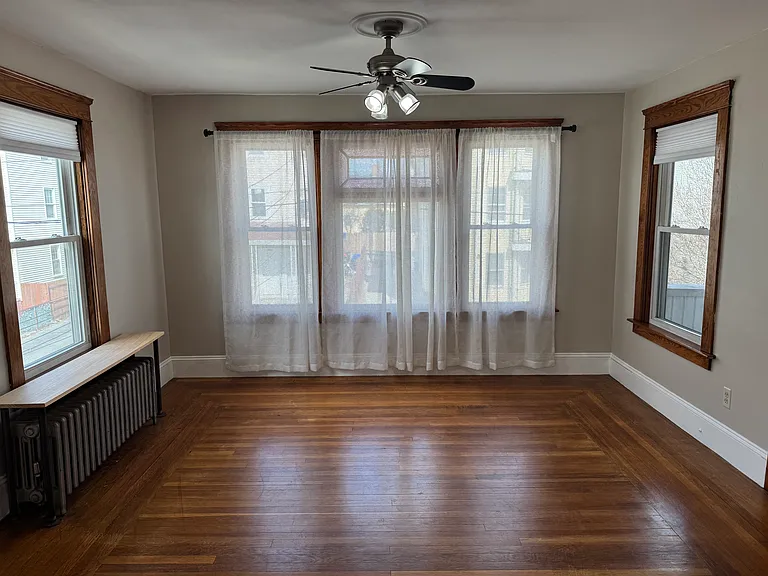 110-112 Waltham St #110 — Photo 11