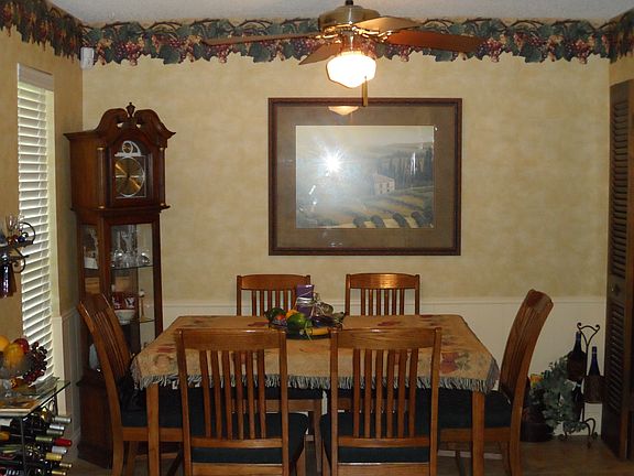3rd image of 2604 Jewell Dr