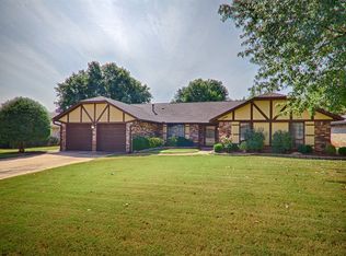 3405 Cheyenne Dr, Edmond, OK 73013