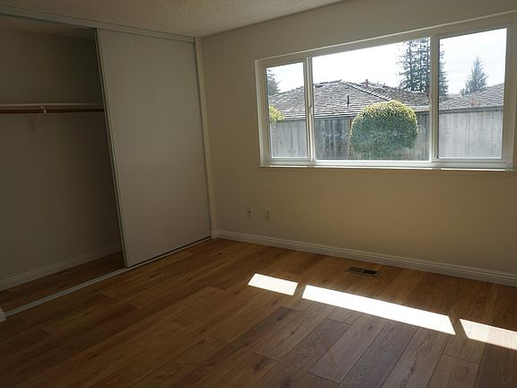 4th image of 20264 Vista Ct