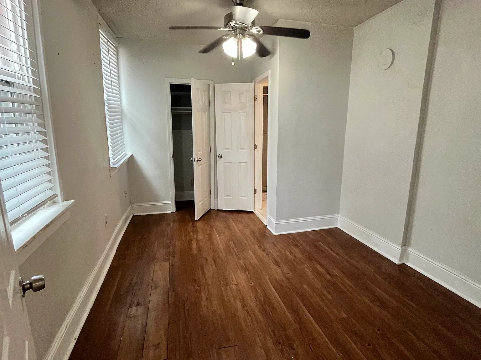 2221 Onzaga St — Photo 4