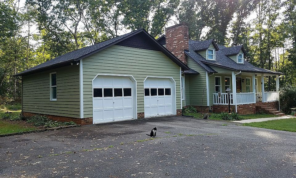 2nd image of 3701 Bray Rd
