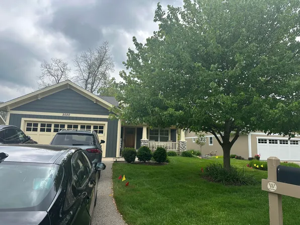 2020 Stickley Dr SE, Grand Rapids, MI 49546