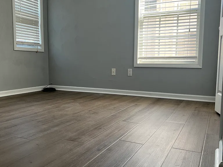 4153 Everett St — Photo 11