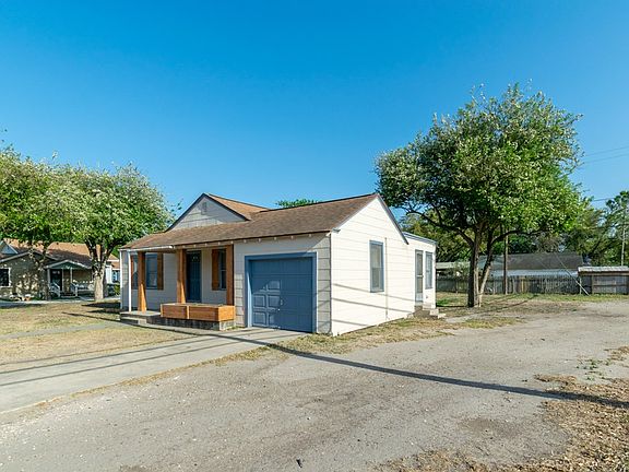 2nd image of 1100 Catherine Dr