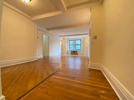 Rented by Bond New York | media 2