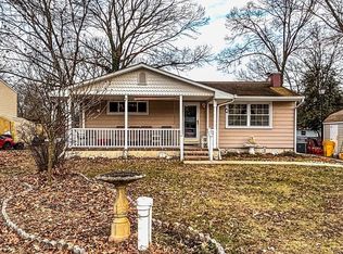 189 10th St, Pasadena, MD 21122