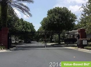 385 Chinahill Ct, Apopka, FL 32712