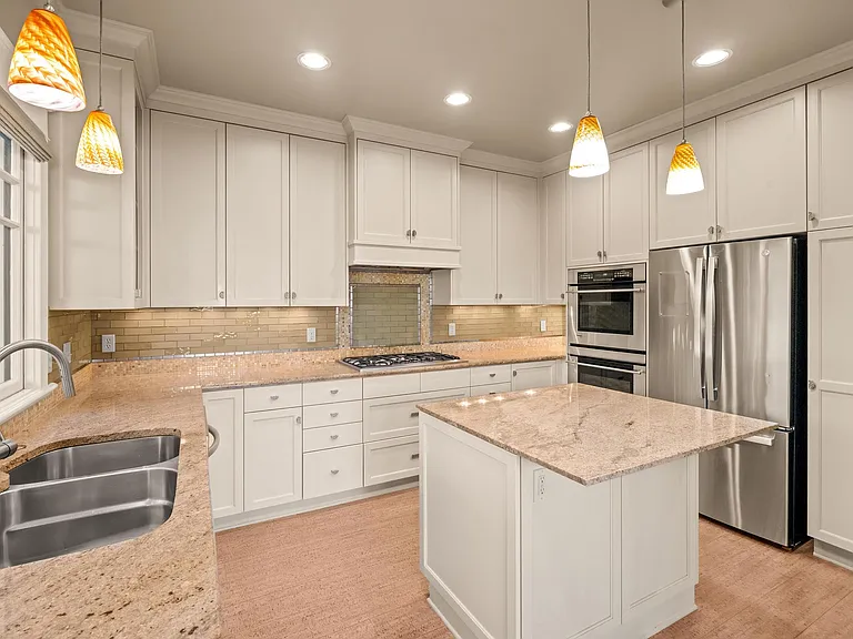 3455 NE Tillamook St — Photo 17