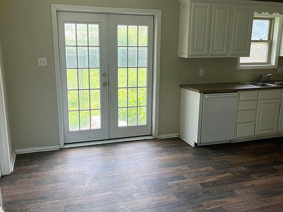 4th image of 1808 Hamilton Ave