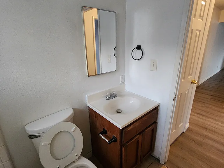2928 Peachtree Dr #4 — Photo 6