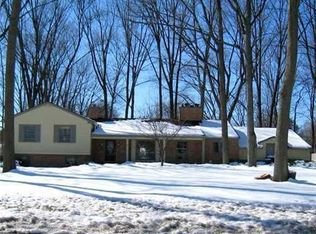 1447 Old Mill Rd, East Lansing, MI 48823