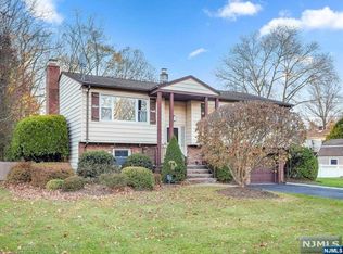 42 Karen Dr, Mahwah, NJ 07430
