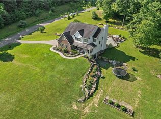 138 Timberlee Dr, Evans City, PA 16033