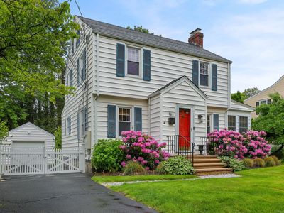 161 Crestwood Road, Fairfield, CT, 06824