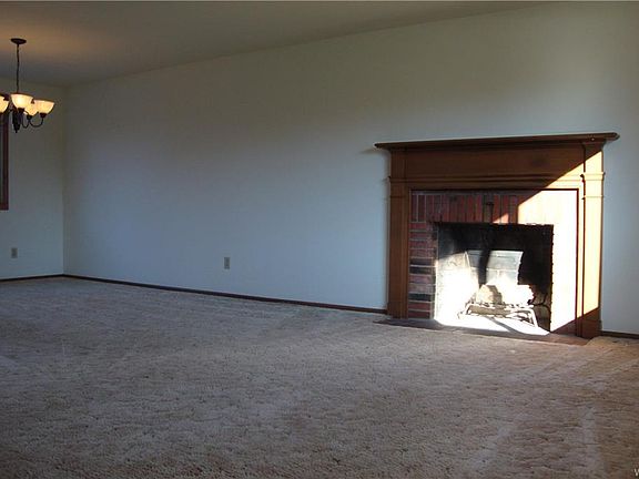 5th image of 5918 McKinley Pkwy