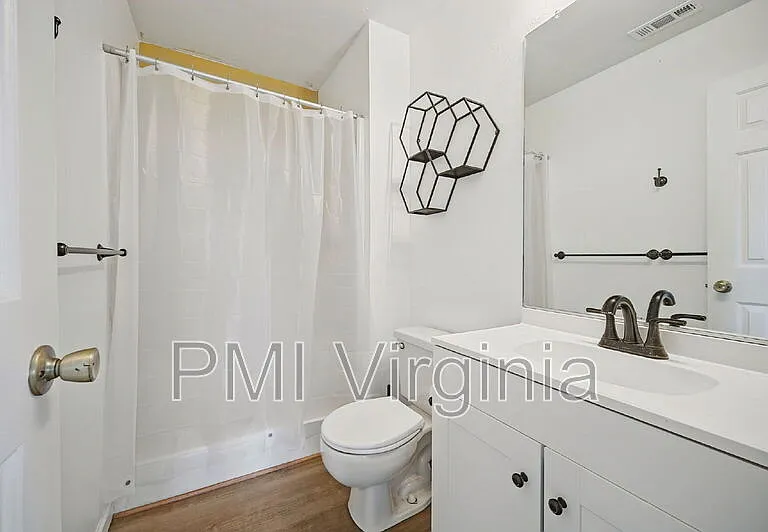 1651 Mantane Arch — Photo 21
