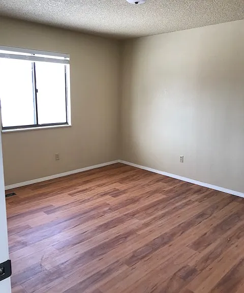 1854 Chapel Hills Dr — Photo 12