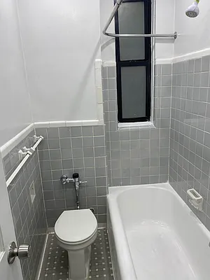 Rented by Legacy Realty Group NYC LLC | media 14