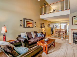 2343 Oakridge Cir, Hudson, WI 54016