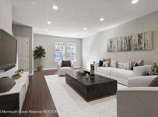 134 Waypoint Dr, Eatontown, NJ 07724